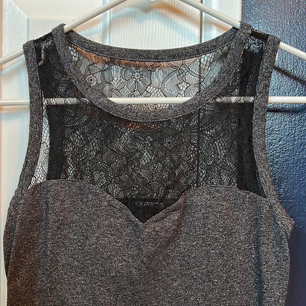 Express sleeveless top with lace detail, size xs